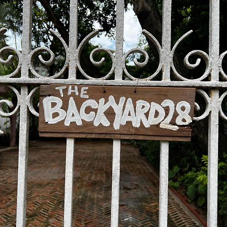 The Backyard 28 Villa กรุงเทพมหานคร ภายนอก รูปภาพ
