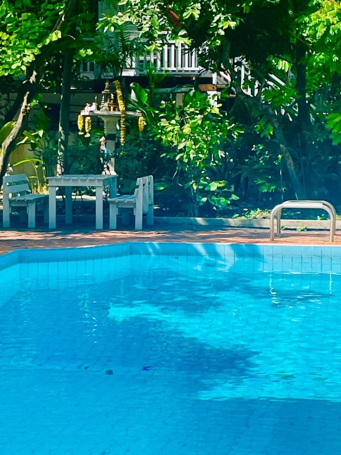 The Backyard 28 Villa กรุงเทพมหานคร ภายนอก รูปภาพ